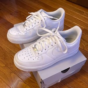 Nike Air Force 1